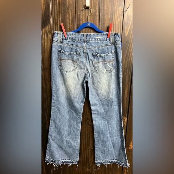 Y2k-distressed, flare-leg Jeans-Revolt-size 15 - Picture 9 of 9